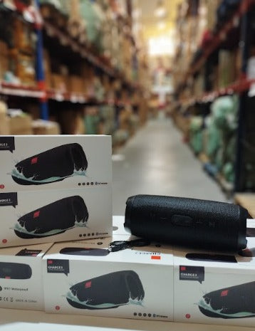 Altavoz Inalámbrico Portátil Tipo Jbl Resistente Al Agua SKU: ALTAVOZINALAMBRICO Electronica